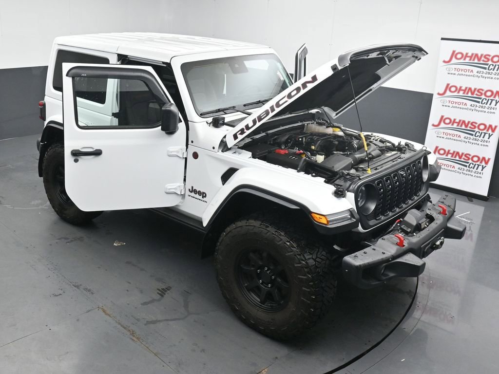 Used 2024 Jeep Wrangler Rubicon AWD/4WD image 37