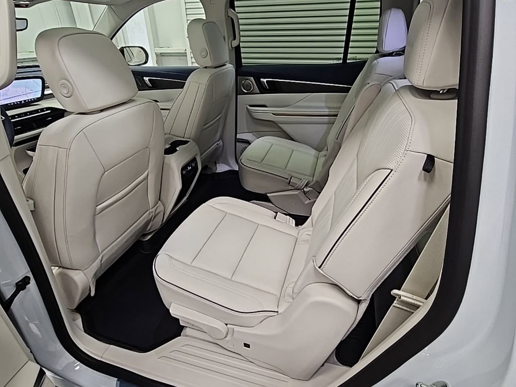 New 2026 Buick Enclave Avenir w/ Super Cruise Package image 33