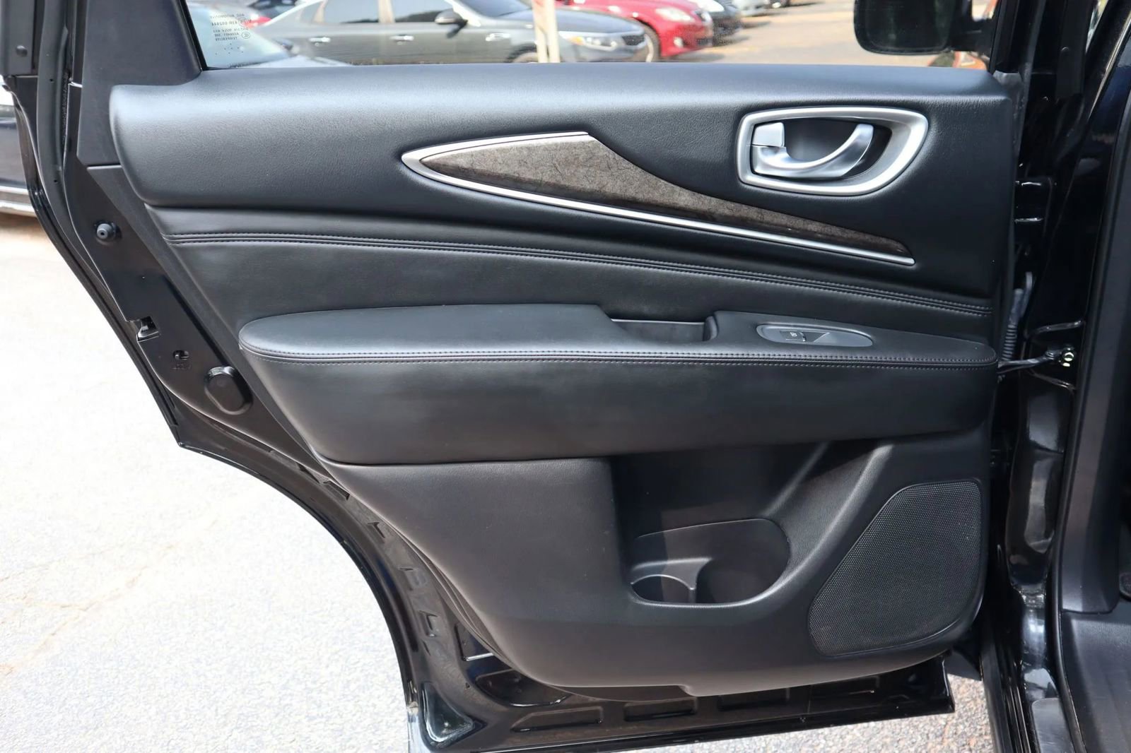 Used 2013 INFINITI JX35 AWD w/ Premium Pkg image 10