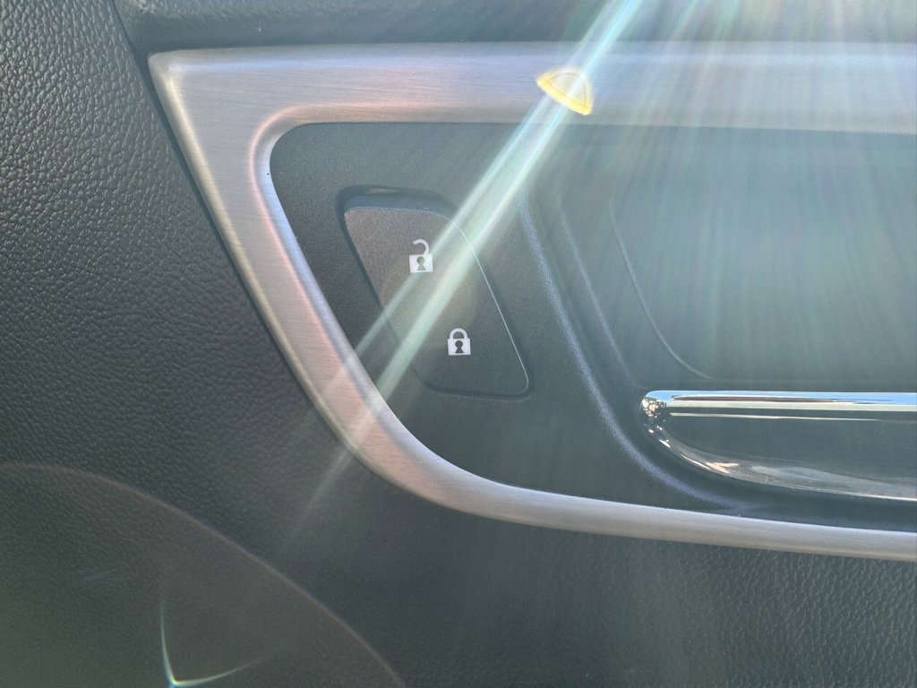 Used 2019 GMC Yukon Denali image 47