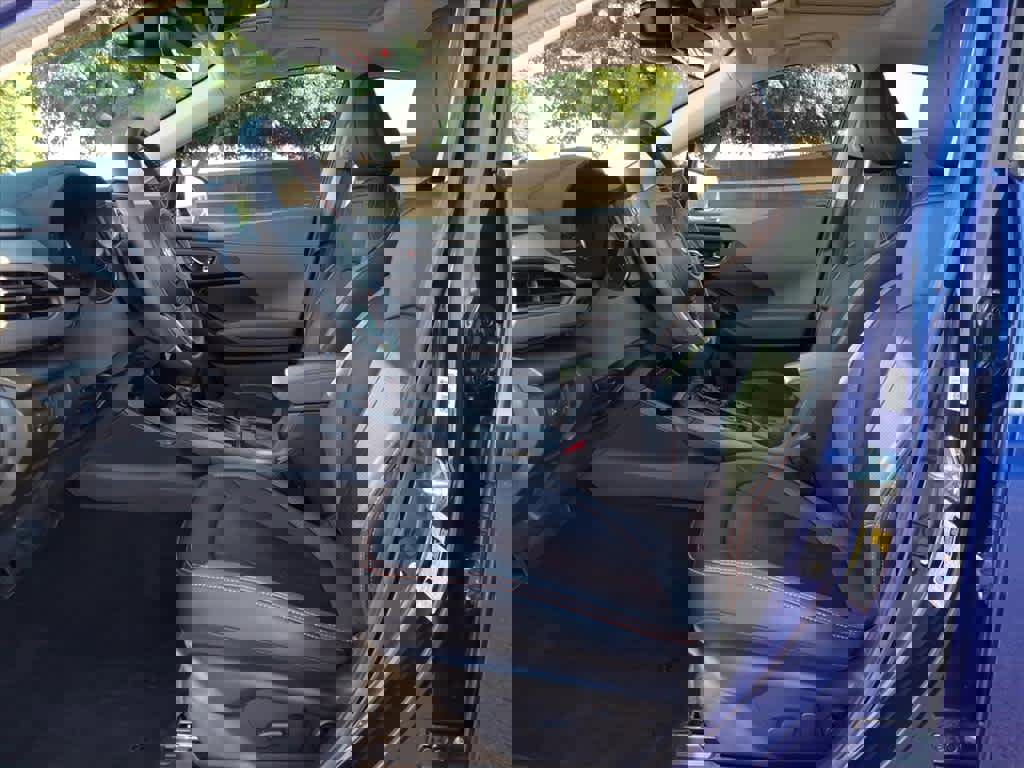 Certified 2025 Subaru Crosstrek 2.5i Limited w/ Popular Package #3A image 27