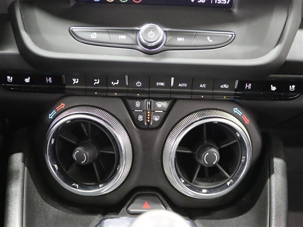 Used 2021 Chevrolet Camaro LT RWD image 21