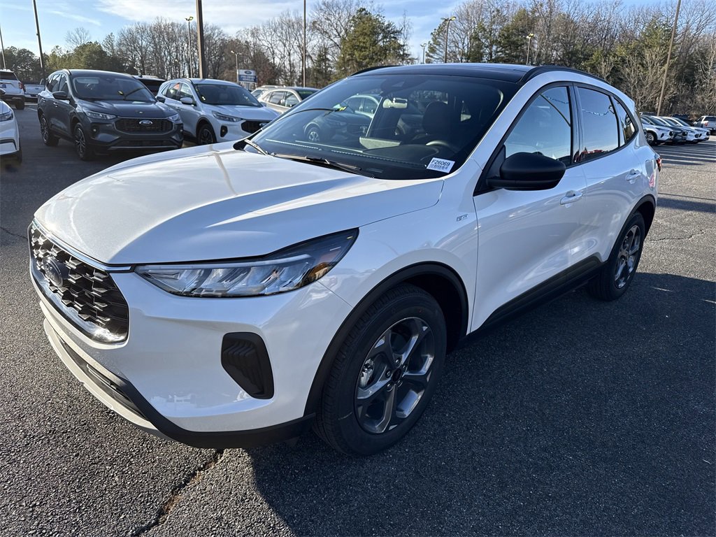 New 2026 Ford Escape ST-Line w/ Tech Pack #1 image 3