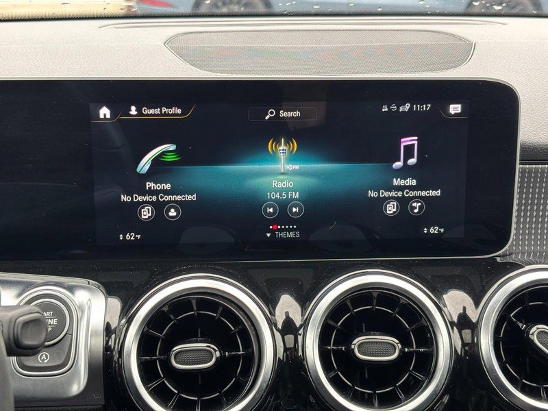 Used 2021 Mercedes-Benz GLB 250 4MATIC image 21