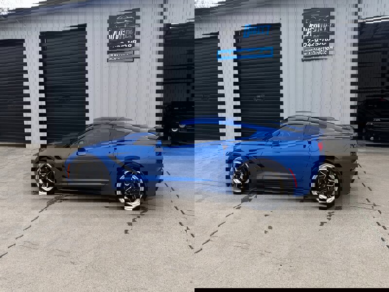 Used 2015 Chevrolet Corvette Stingray Coupe w/ 3LT Preferred Equipment Group image 10