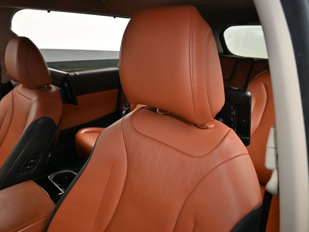 Used 2022 Kia Carnival SX image 17