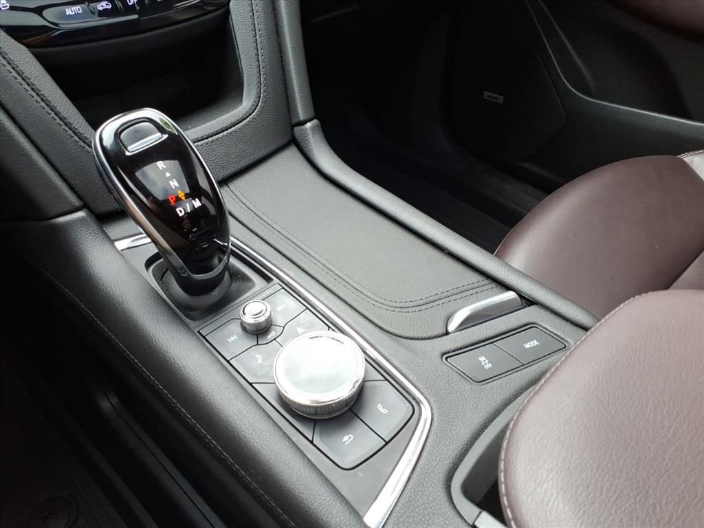 Used 2022 Cadillac XT6 Premium Luxury AWD/4WD image 15