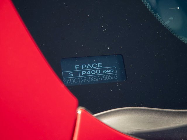 Used 2025 Jaguar F-PACE R-Dynamic S image 32