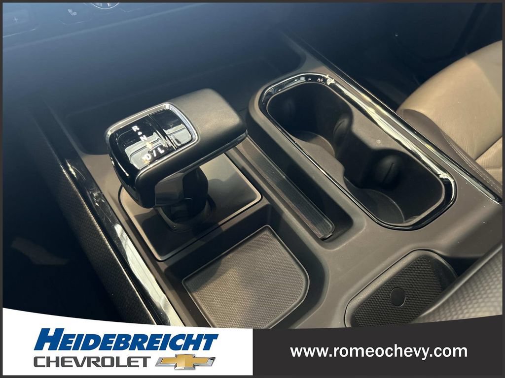 Used 2024 Chevrolet Silverado 1500 ZR2 w/ Technology Package AWD/4WD image 25