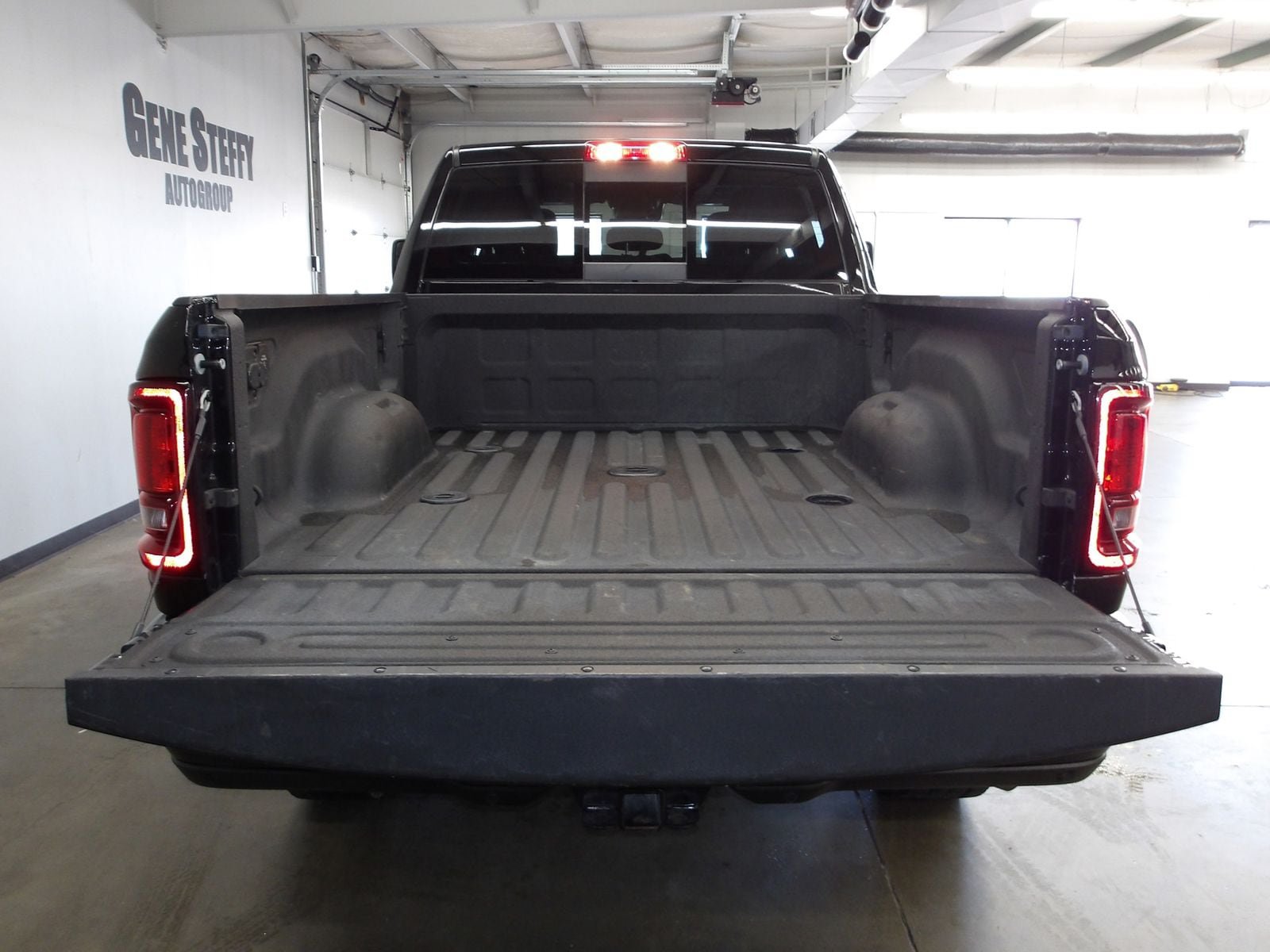 Used 2025 RAM 3500 Tradesman AWD/4WD image 19