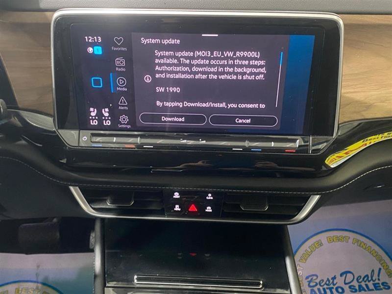 Used 2024 Volkswagen Atlas SE AWD/4WD image 20