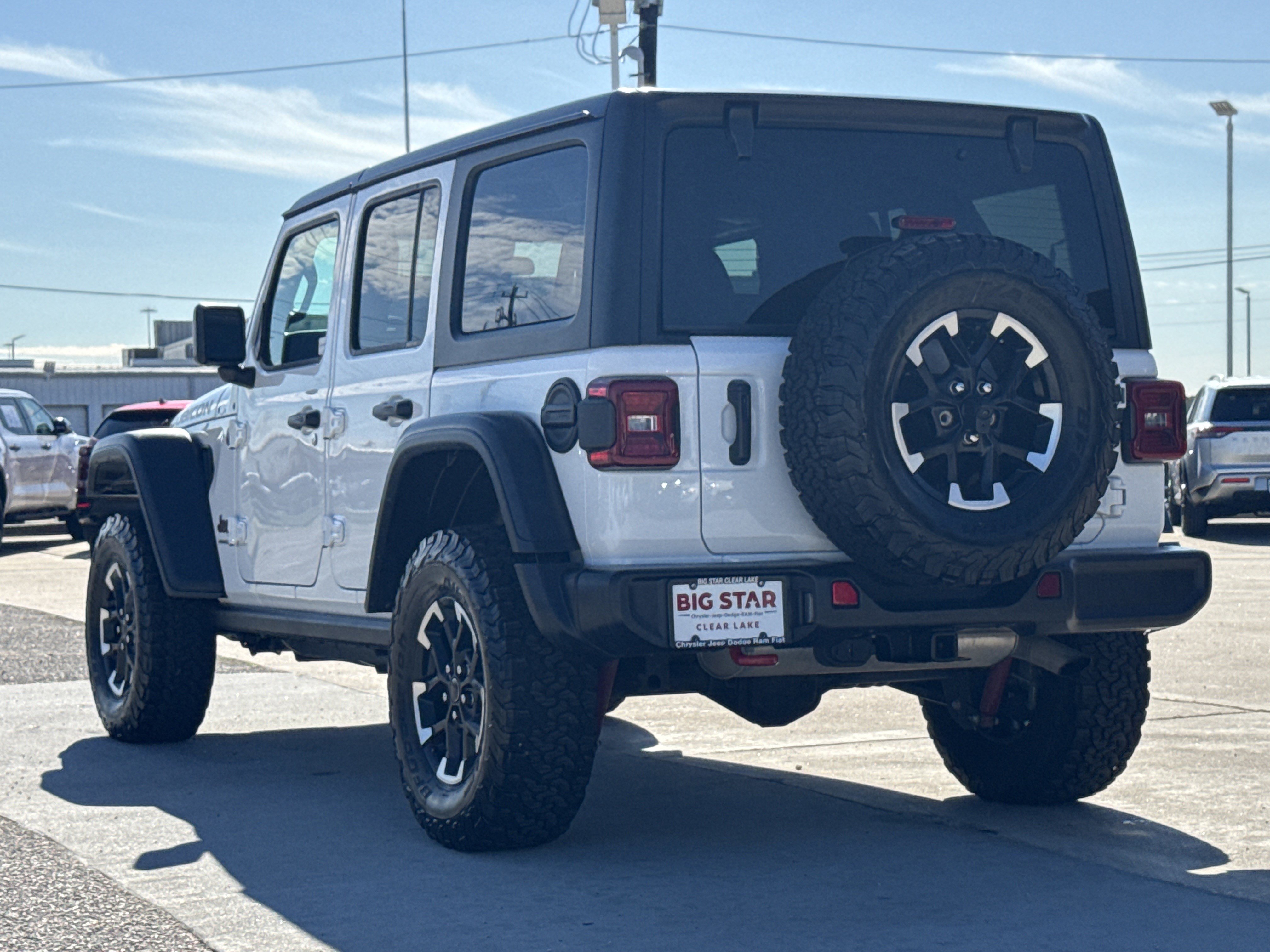 Used 2025 Jeep Wrangler Unlimited Rubicon image 9