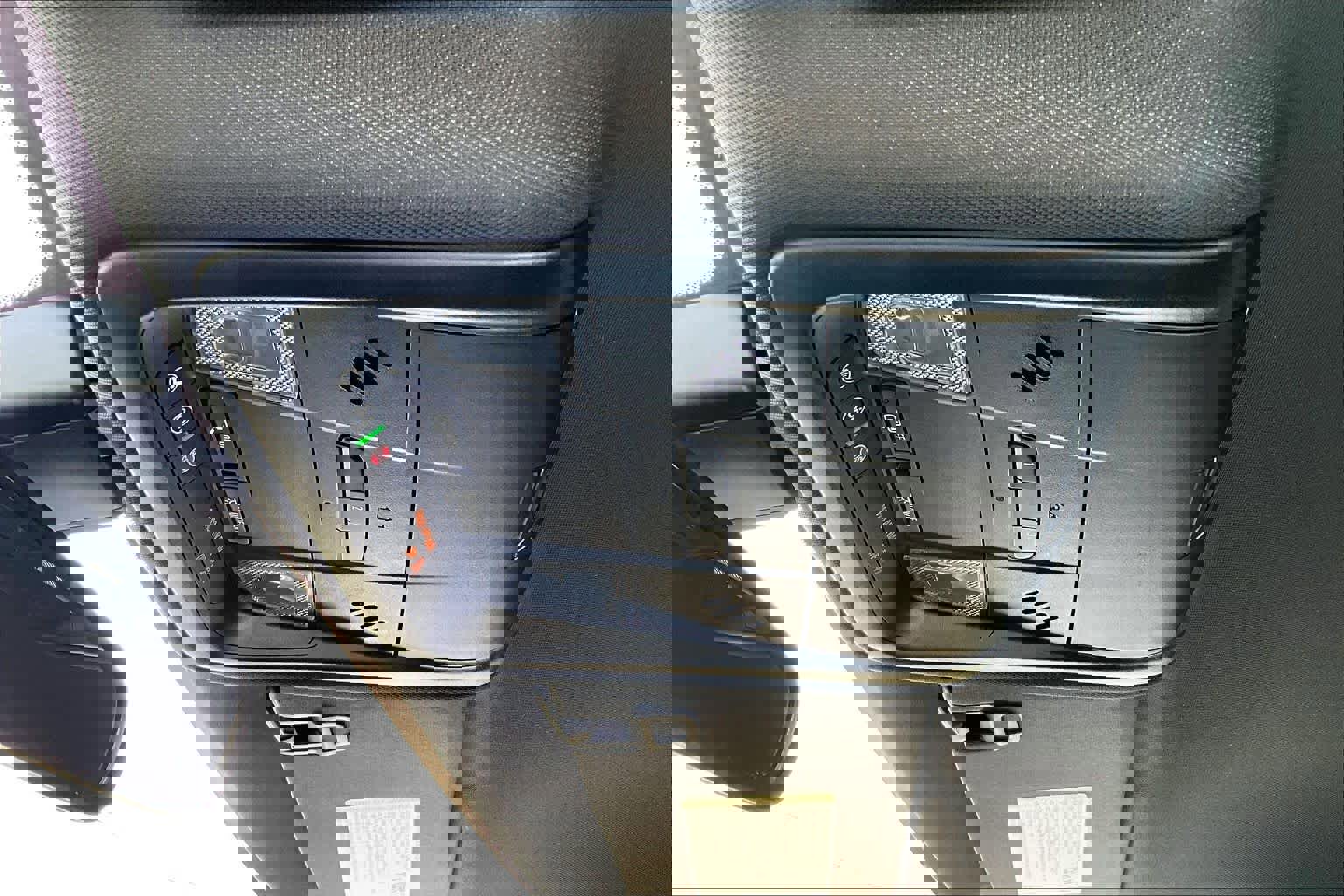 Used 2020 Chevrolet Blazer RS image 32