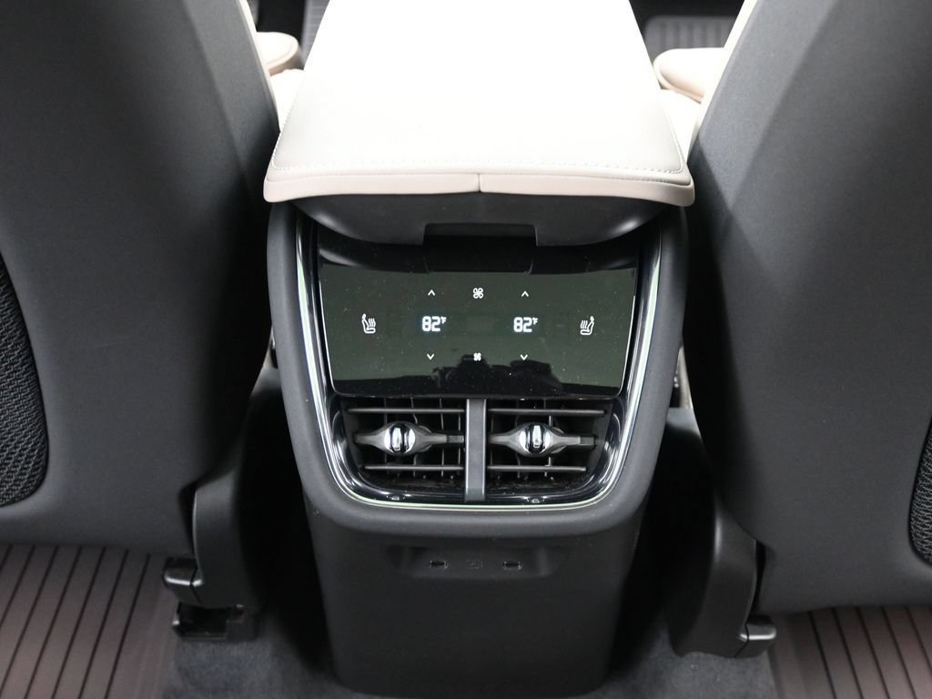 New 2026 Volvo EX90 Ultra AWD/4WD image 11