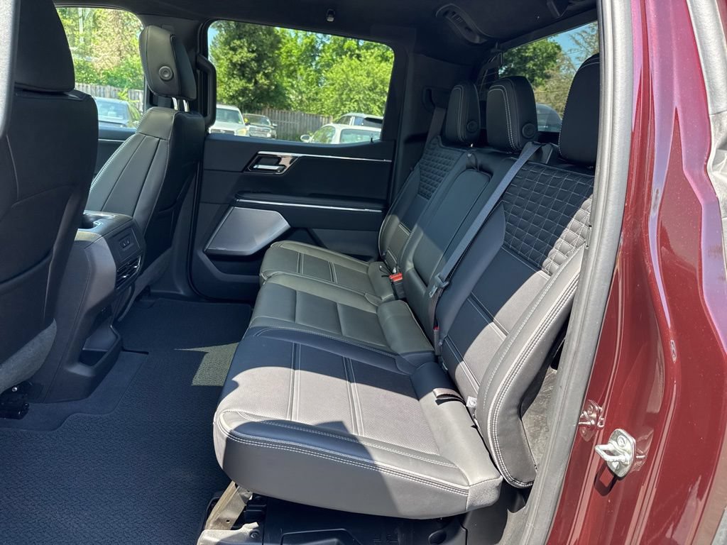 Used 2025 GMC Sierra EV Denali AWD/4WD image 39