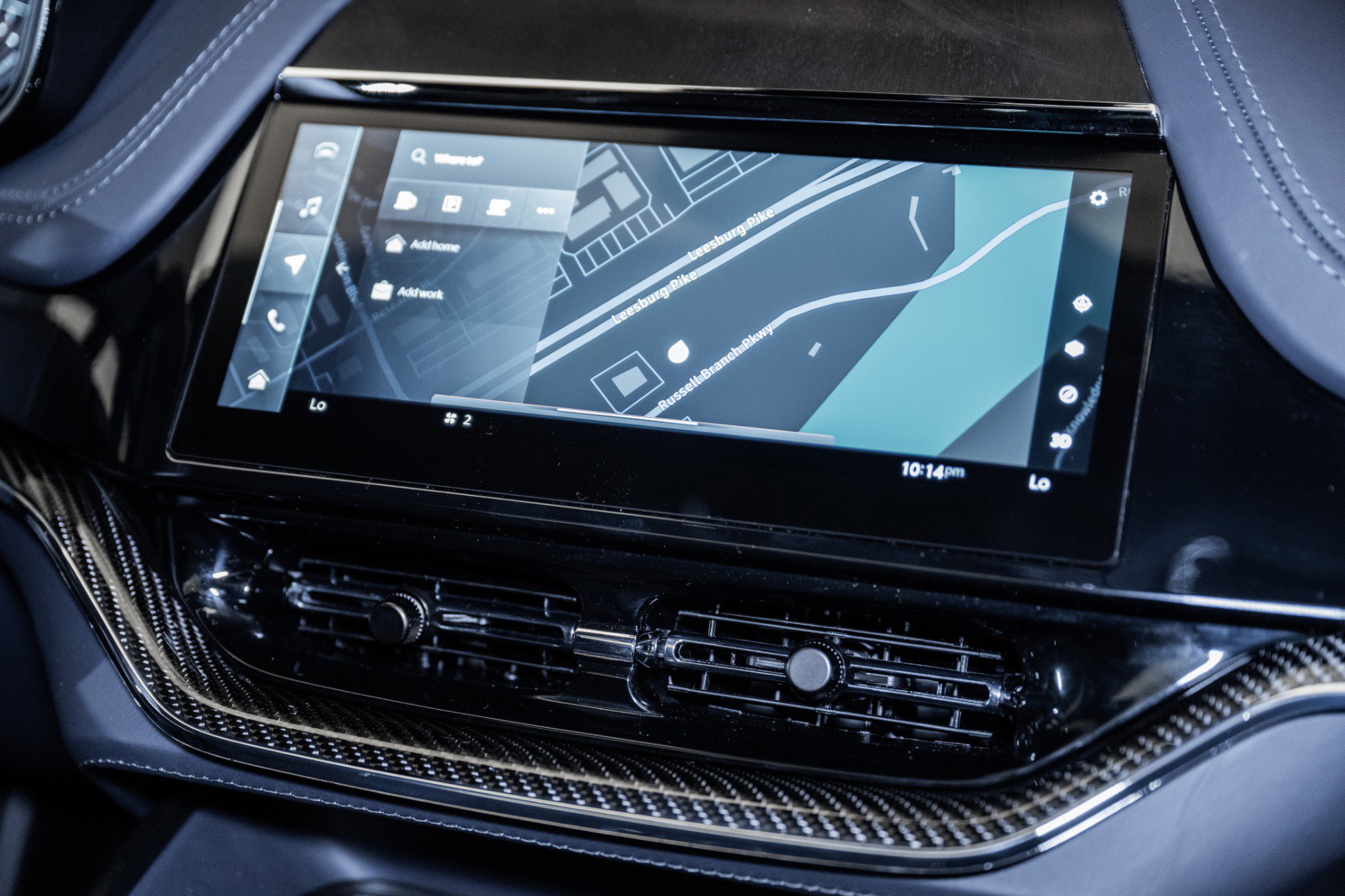 Used 2025 Aston Martin DBX 707 image 10