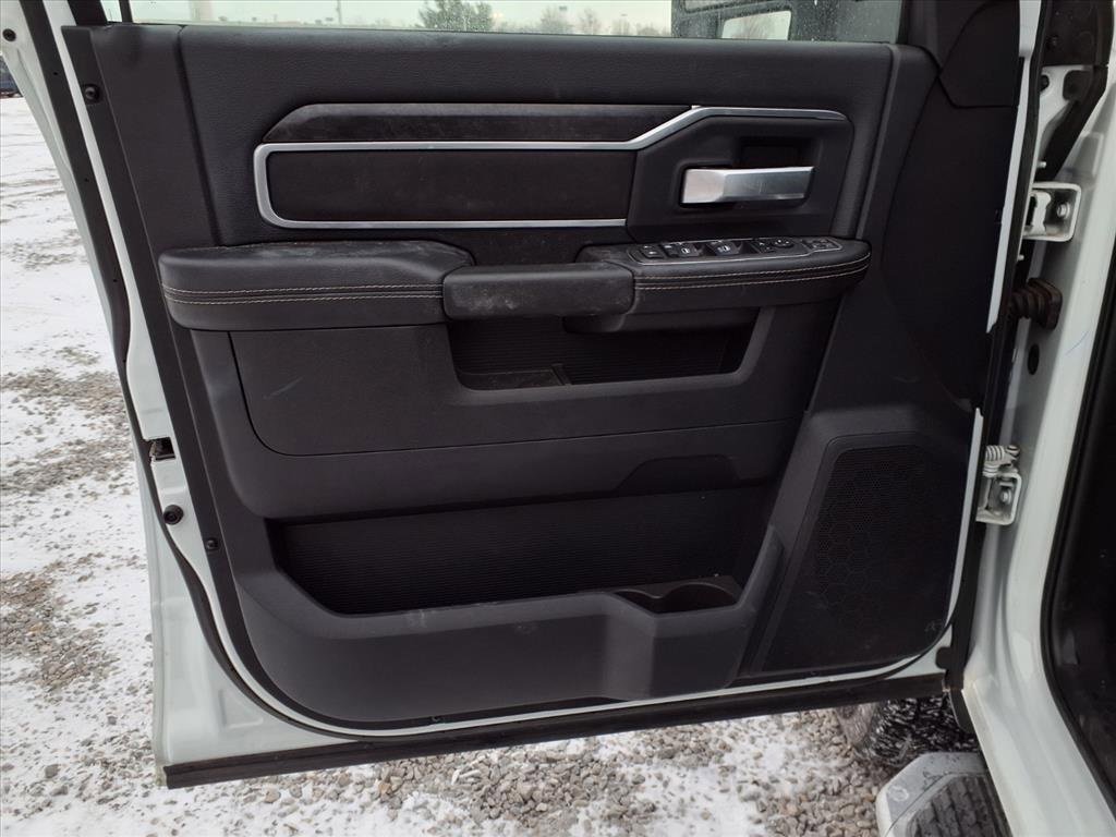 Used 2024 RAM 2500 Big Horn w/ Bed Utility Group image 24