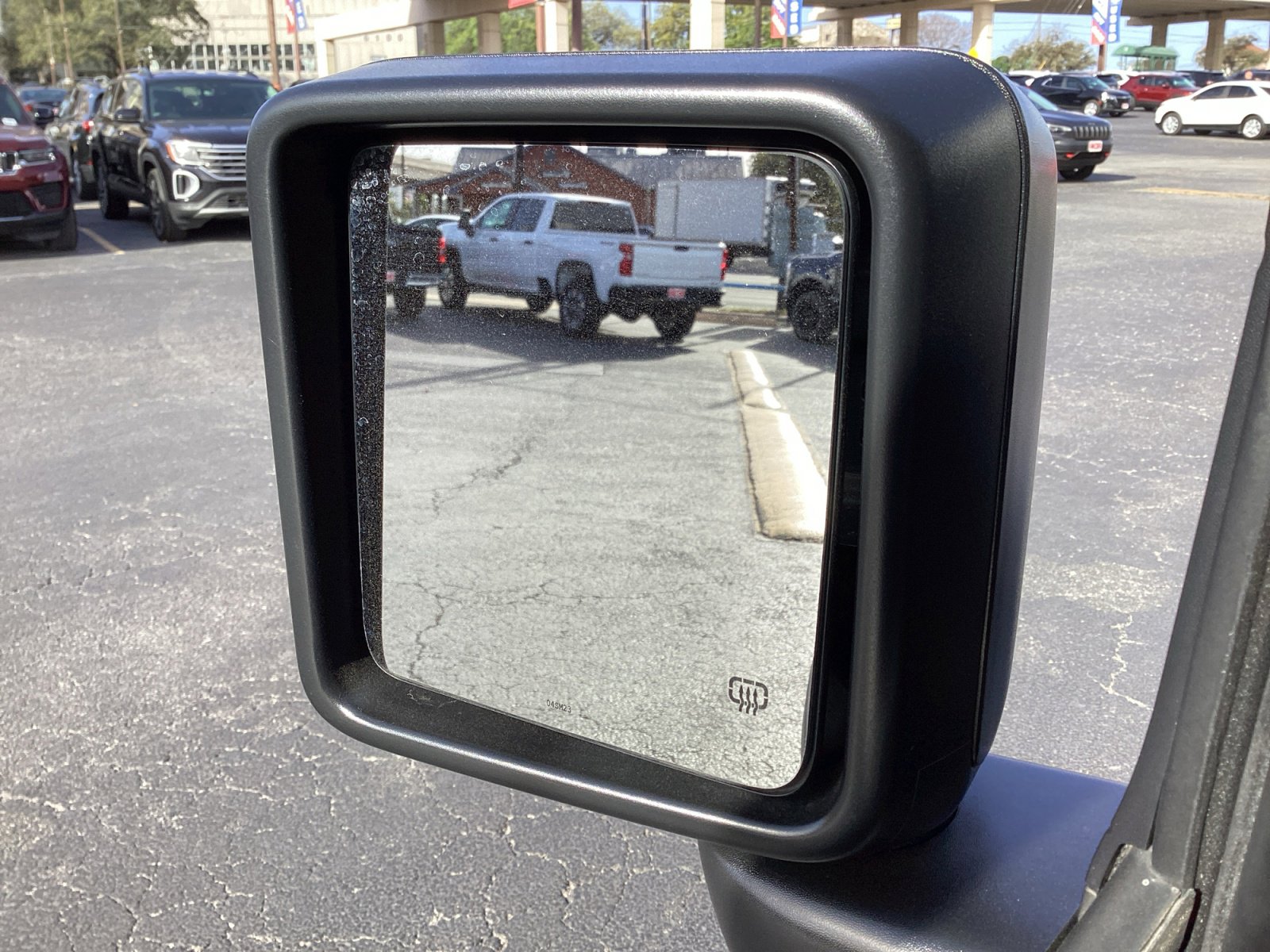 Used 2024 Jeep Gladiator Mojave w/ Technology Group image 32