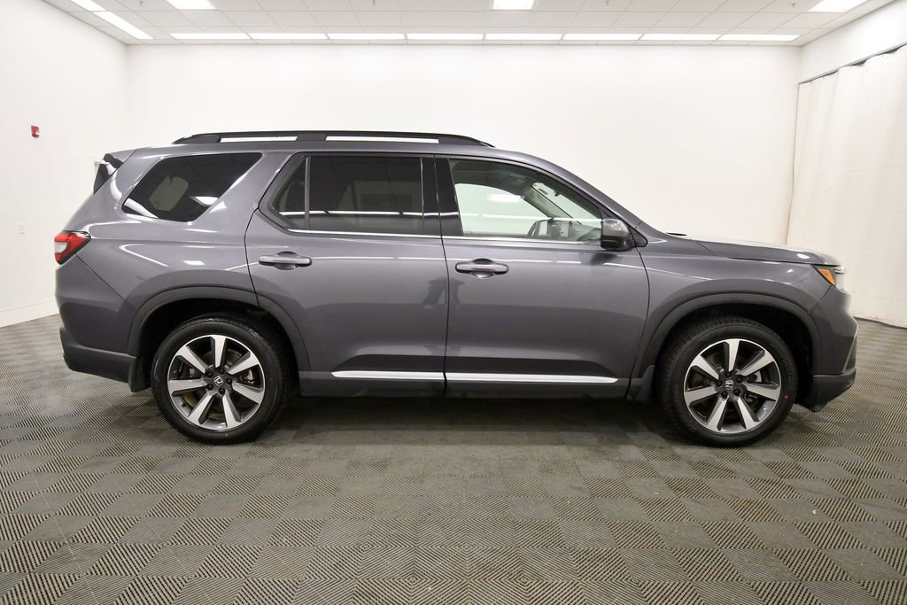 Certified 2025 Honda Pilot Elite image 9