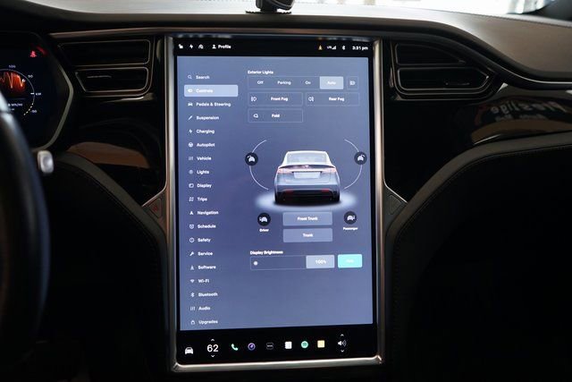 Used 2017 Tesla Model X 75D image 8