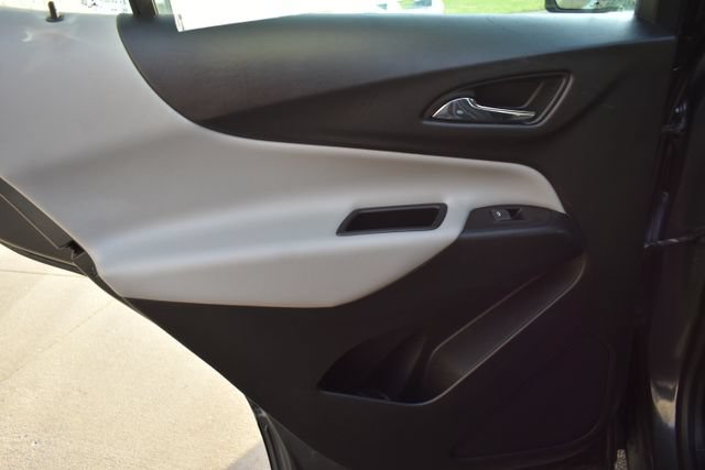 Used 2019 Chevrolet Equinox LS AWD/4WD image 30