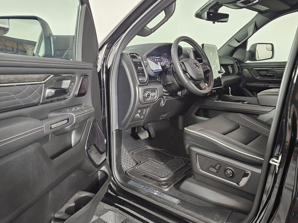 New 2026 RAM 1500 Limited image 22