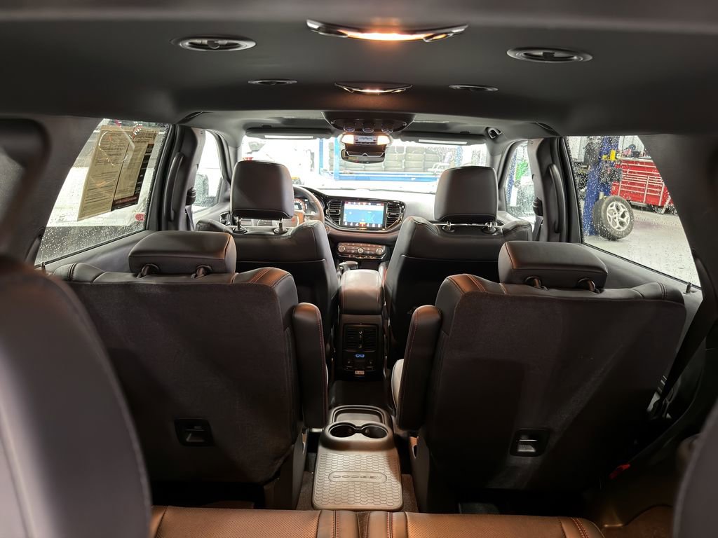Used 2025 Dodge Durango R/T image 9