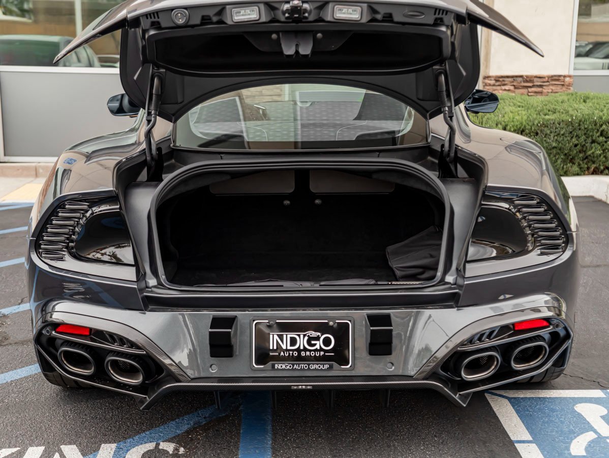 Used 2025 Aston Martin Vanquish image 19