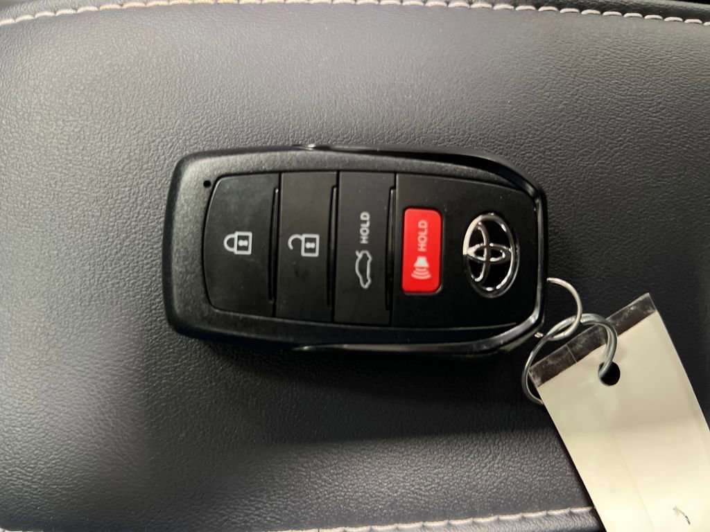 Used 2024 Toyota Corolla XLE FWD image 31