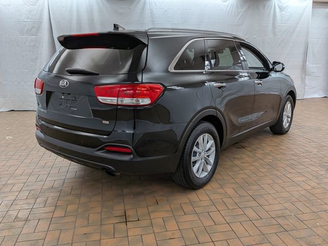 Used 2016 Kia Sorento LX w/ LX Convenience Package image 7