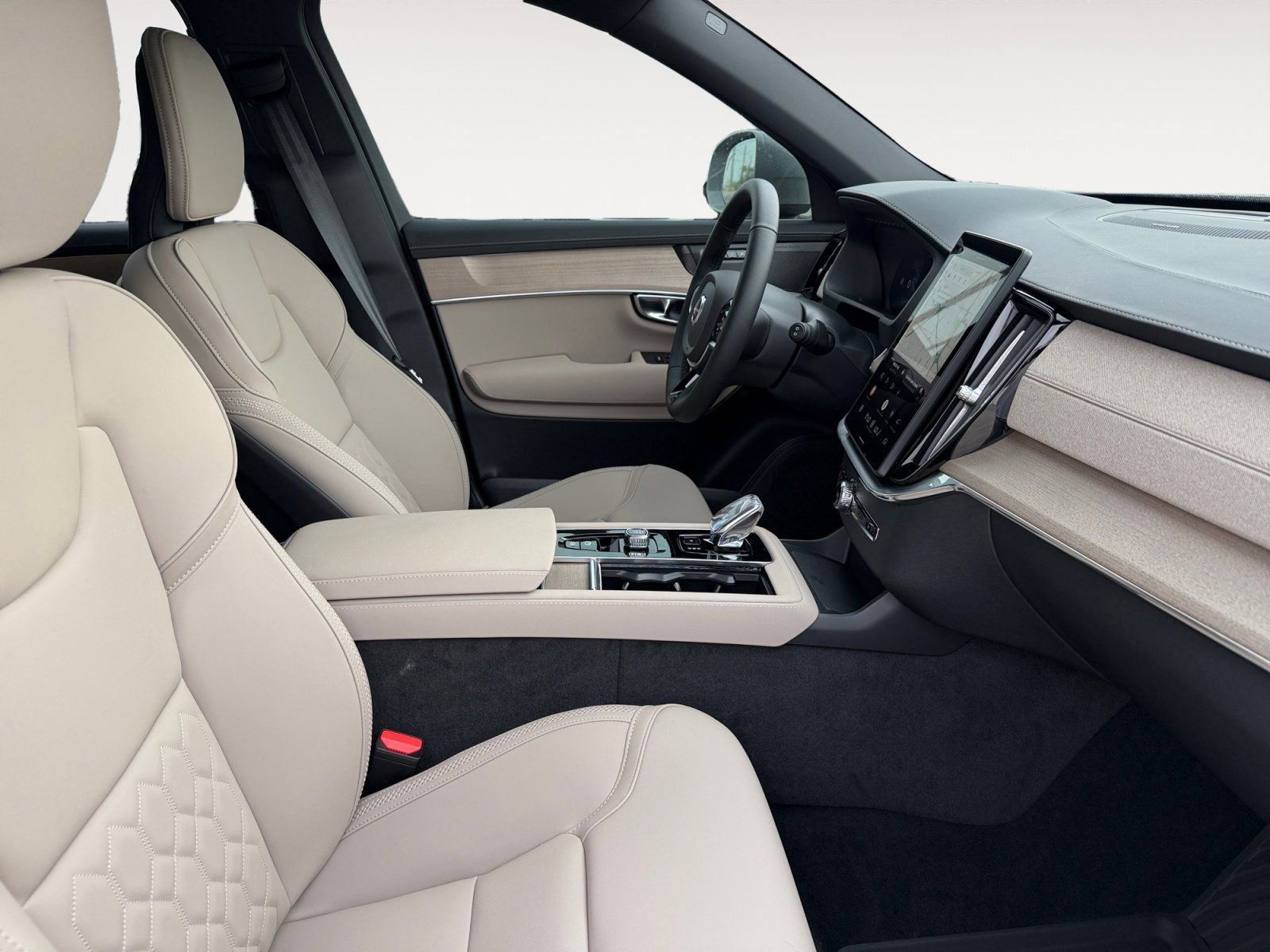 New 2026 Volvo XC90 B6 Plus w/ Protection Package Premier image 15