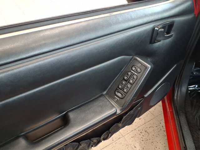Used 1993 Ford Mustang LX RWD image 10