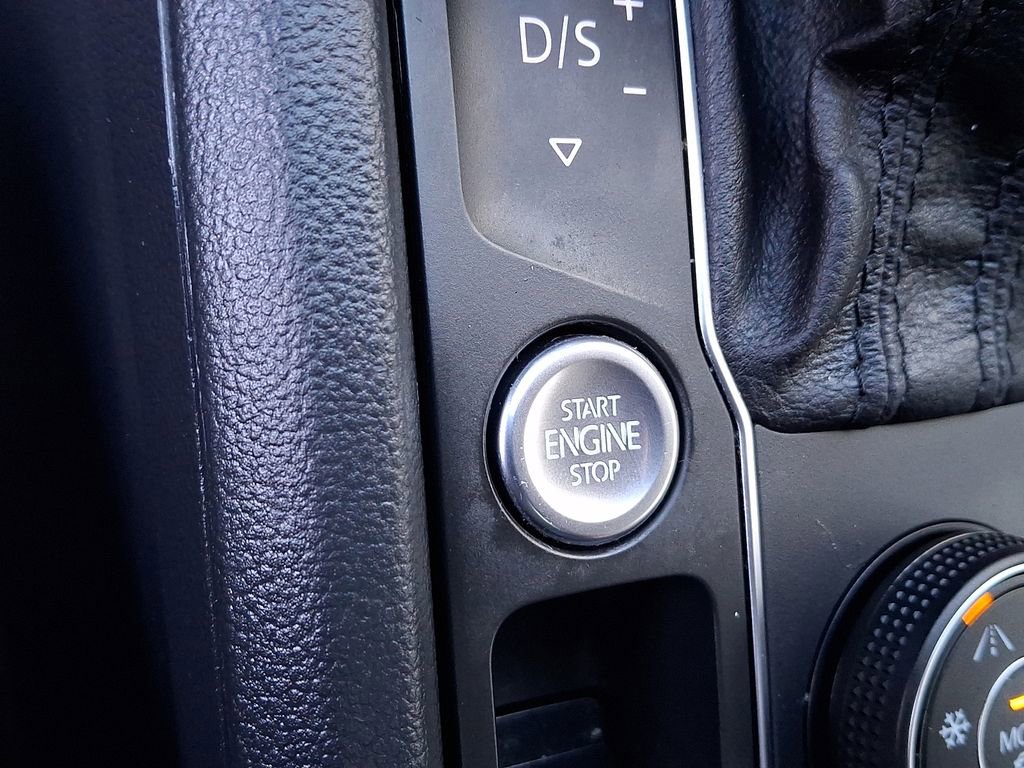 Used 2019 Volkswagen Atlas SEL Premium image 24