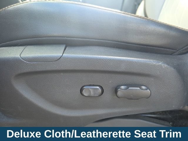 Used 2018 Chevrolet Trax LT w/ Driver Confidence Package AWD/4WD image 20