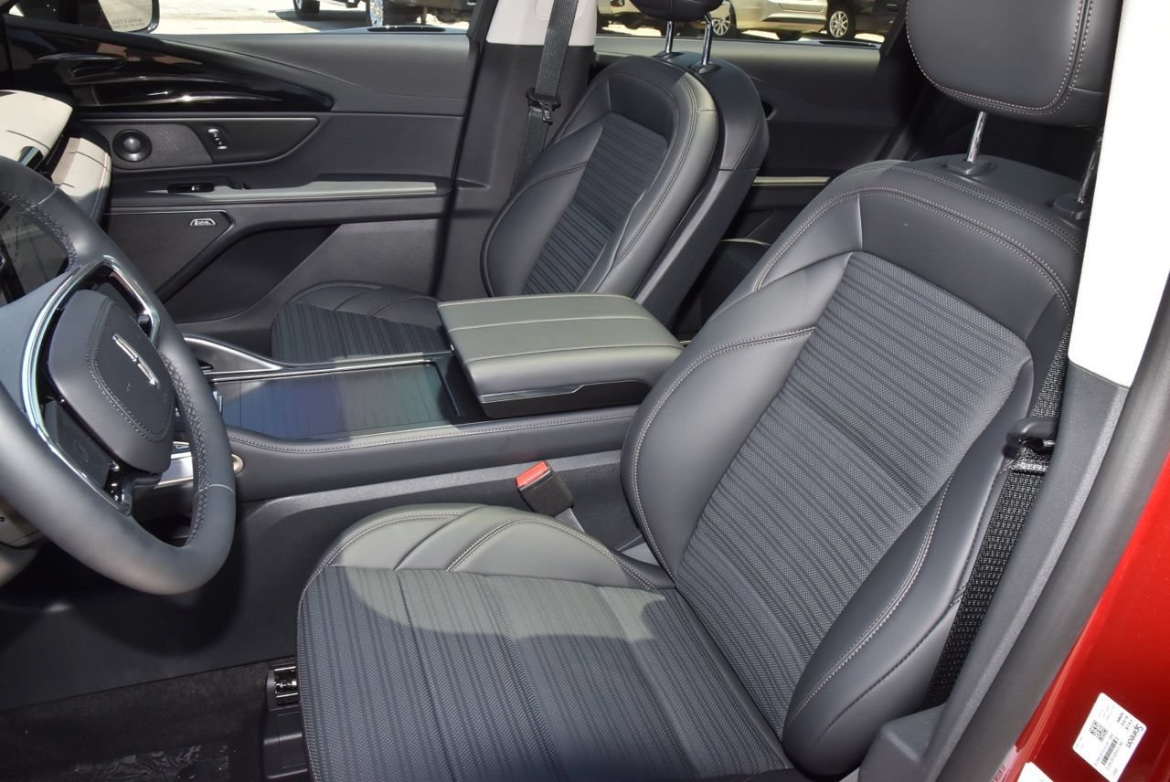 New 2026 Lincoln Nautilus Reserve w/ Jet Appearance Package AWD/4WD image 62