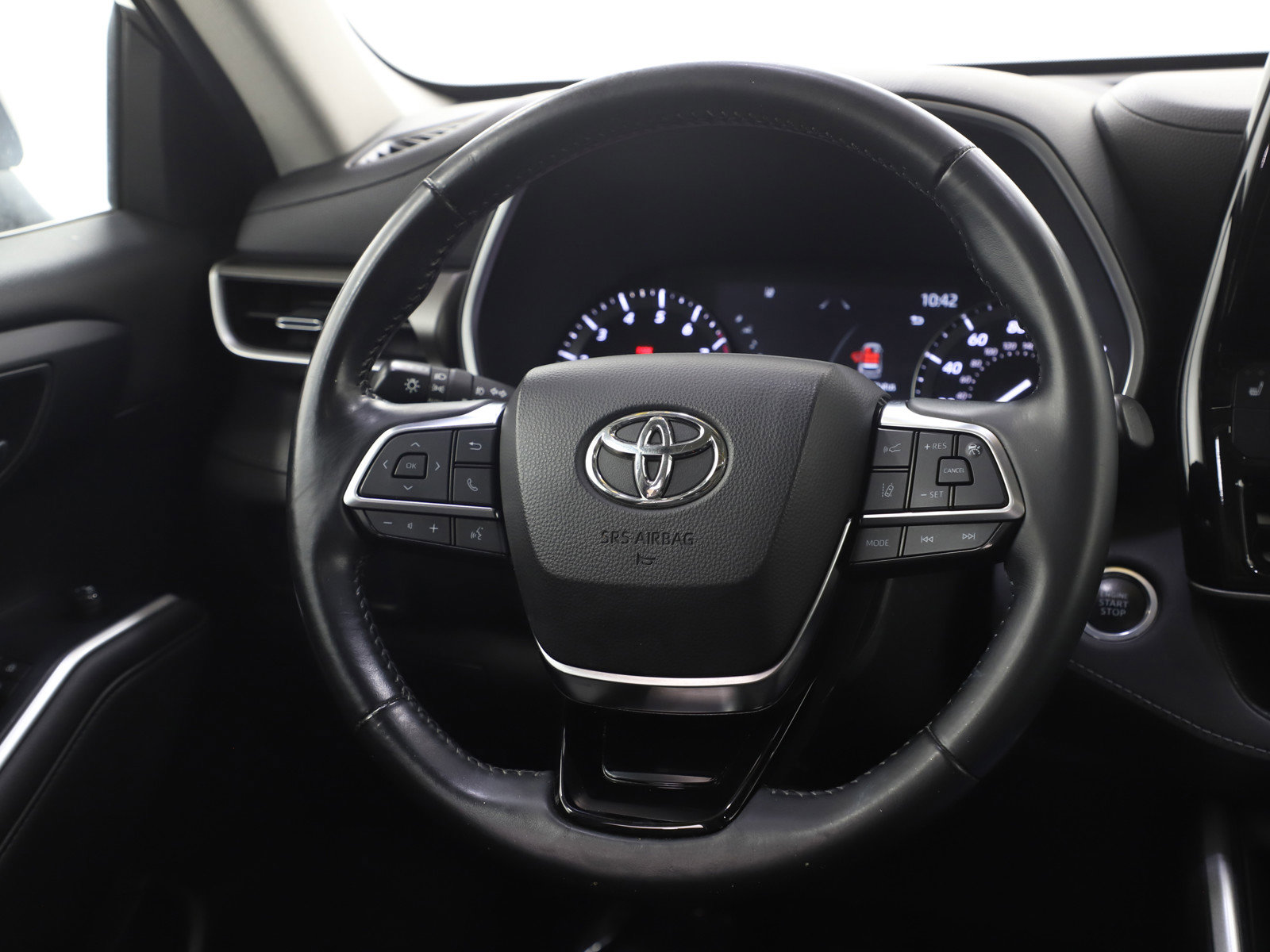 Used 2021 Toyota Highlander XLE image 15