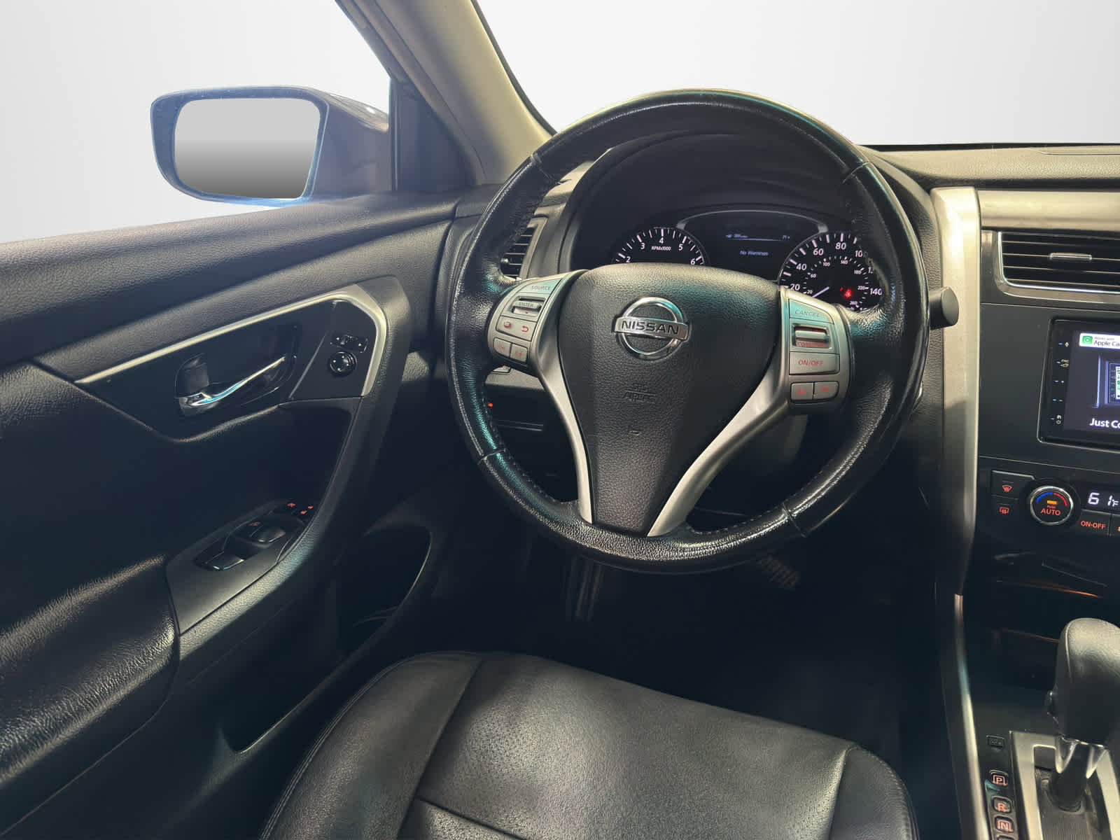 Used 2013 Nissan Altima 2.5 SV image 15