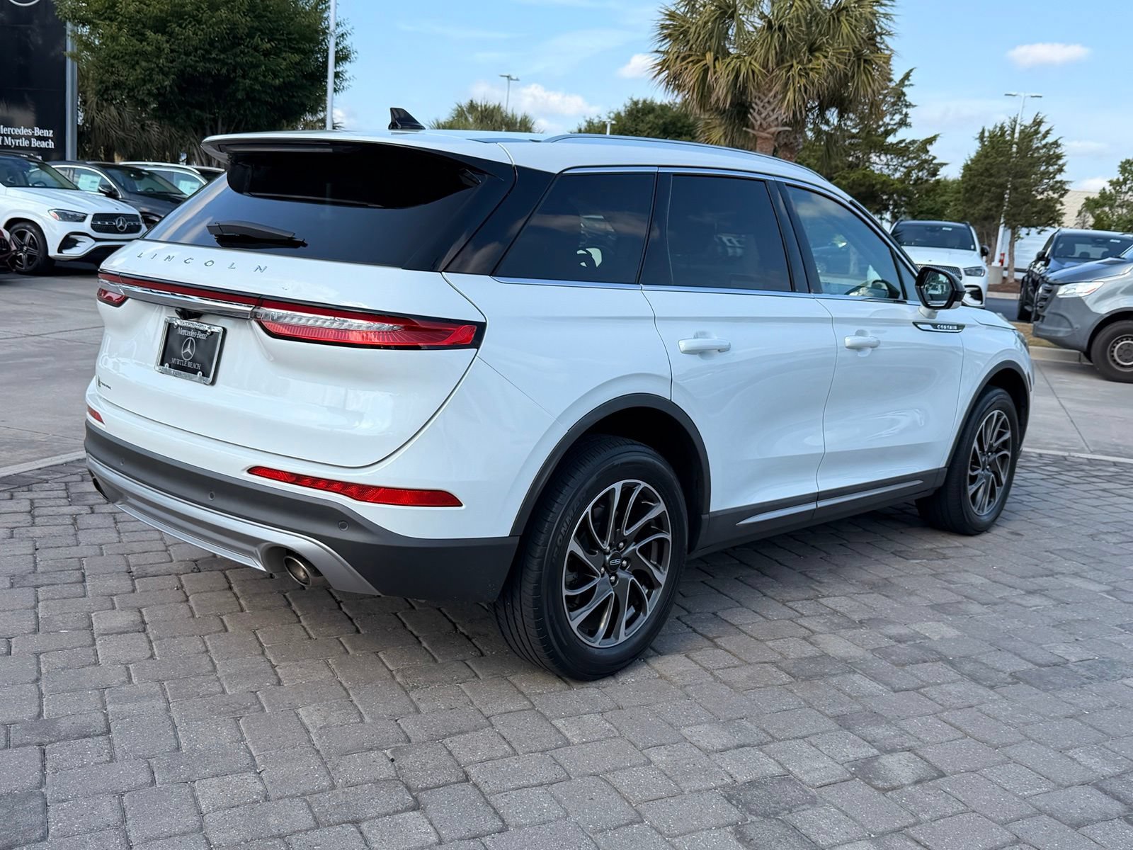 Used 2020 Lincoln Corsair AWD w/ Equipment Group 101A image 8