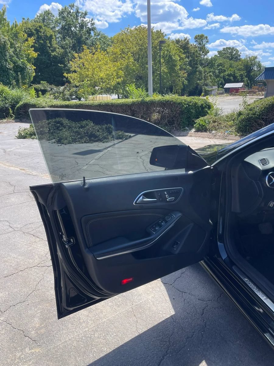Used 2017 Mercedes-Benz CLA 250 4MATIC image 9
