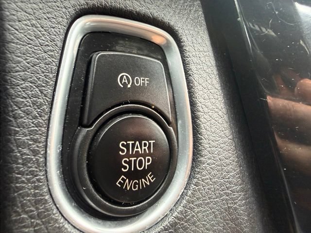 Used 2016 BMW 320i xDrive Sedan AWD/4WD image 24