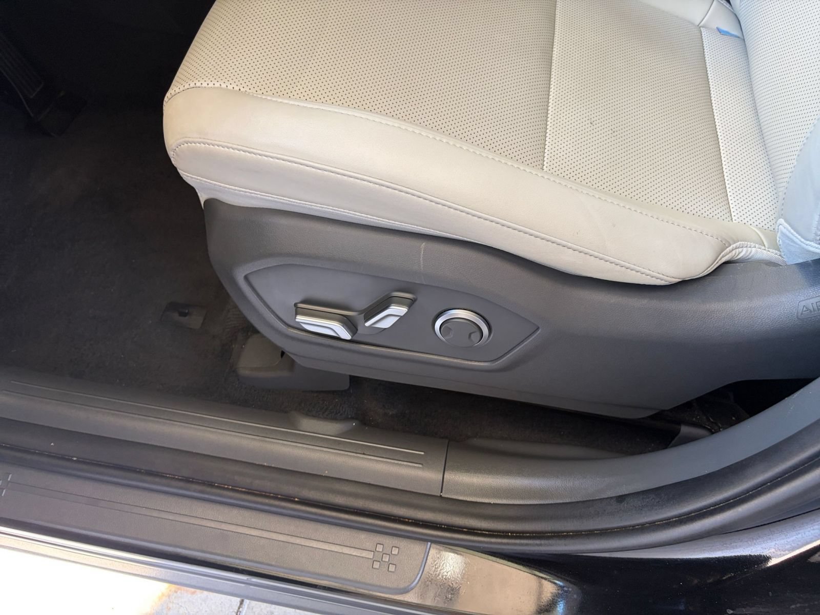 Used 2024 Hyundai Santa Fe SEL AWD/4WD image 18