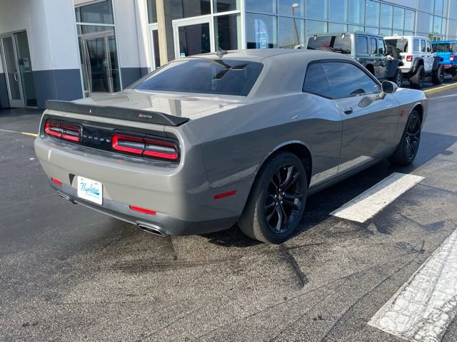 Used 2018 Dodge Challenger SXT w/ Blacktop Package image 9