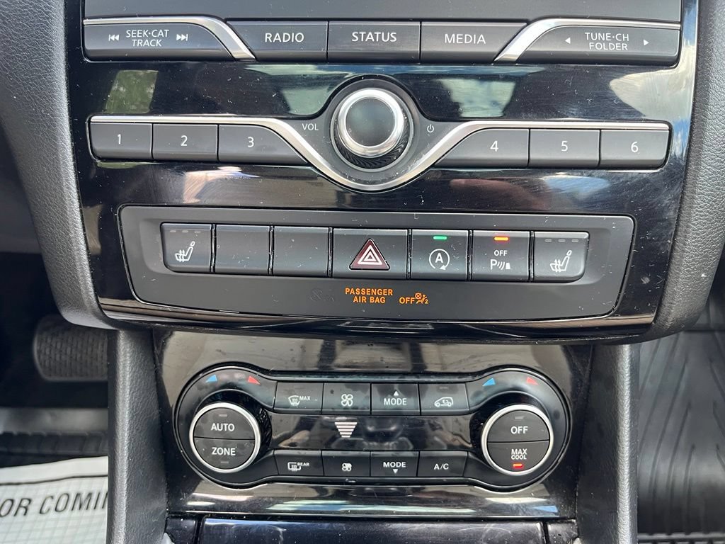 Used 2019 INFINITI QX30 AWD w/ Navigation Package image 16