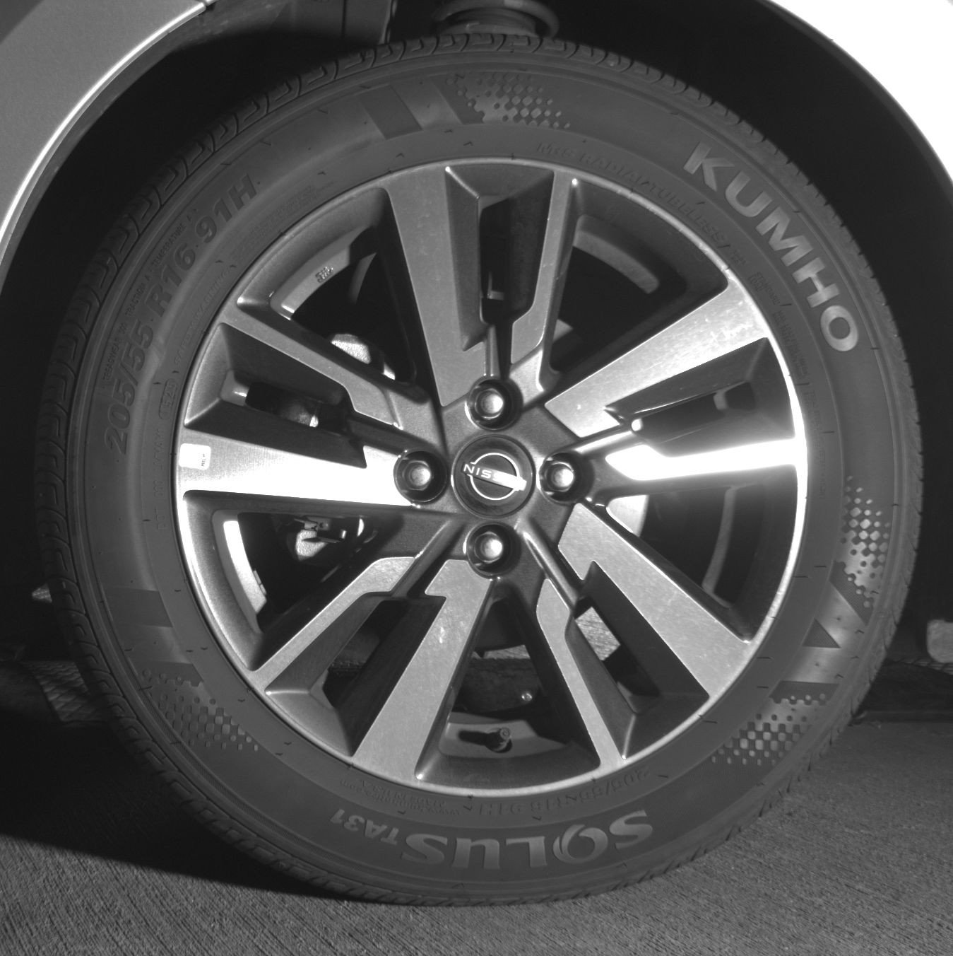 Used 2025 Nissan Versa SV image 12