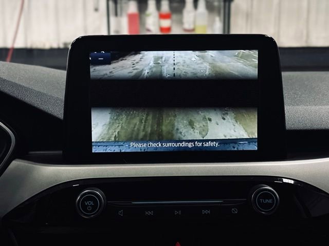 Used 2022 Ford Escape SE w/ SE Sport Appearance Package image 35