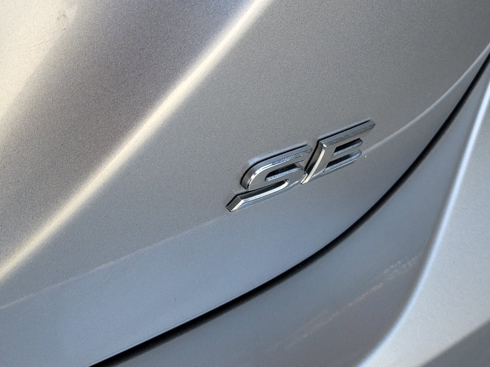 Used 2023 Toyota Camry SE FWD image 5