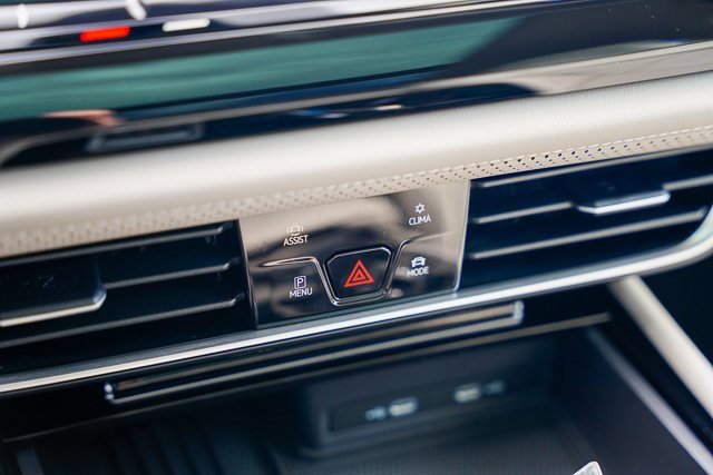 New 2026 Volkswagen Atlas SEL Premium R-Line image 17