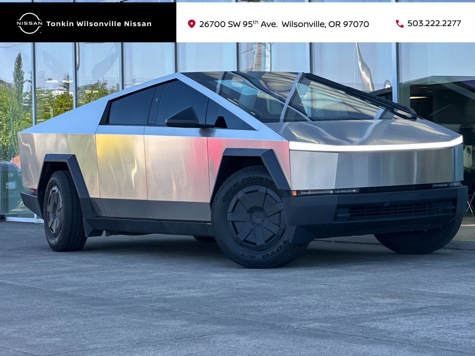 Used 2024 Tesla Cybertruck AWD Crew Cab image 1