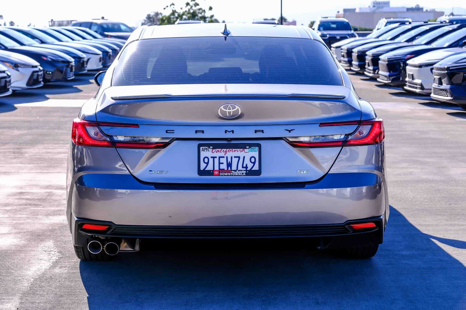 Certified 2025 Toyota Camry SE w/ Convenience Package FWD image 5