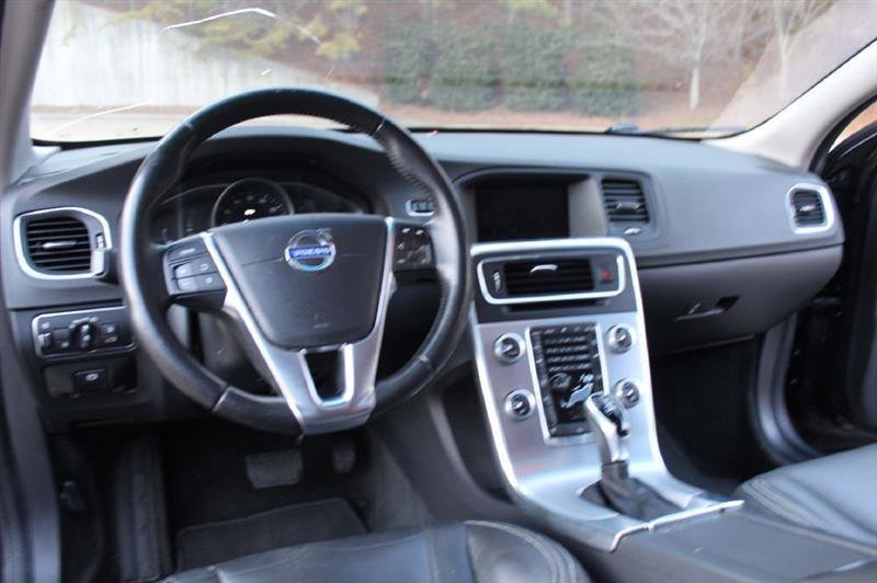 Used 2017 Volvo S60 T5 Dynamic FWD image 15